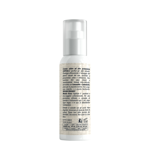 Crema solare per tatuaggi Sun Protection SPF 50+ di Water Law Tattoo, vista laterale